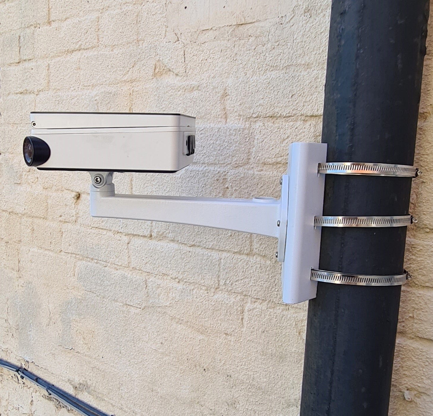 Heavy duty wall/post bracket for timelapse cameras - Image 4